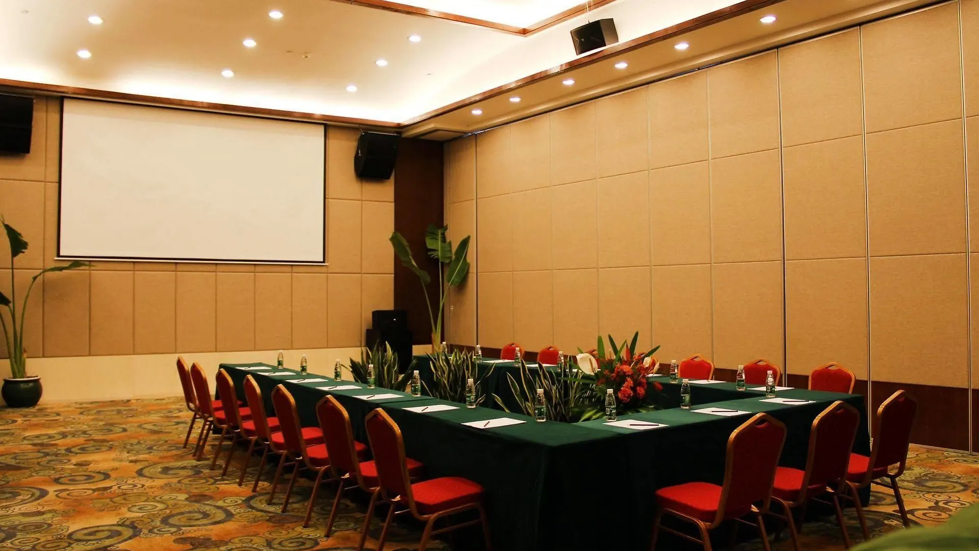 Guesthouse International Hotel Sanya