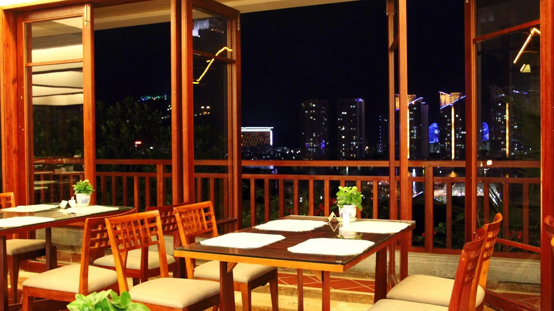 Guesthouse International Hotel Sanya